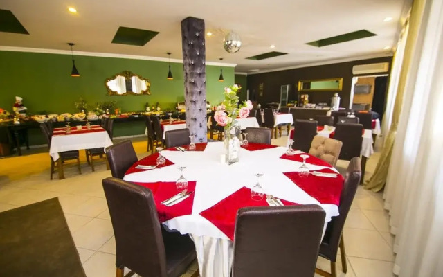 Cevik Palace Otel
