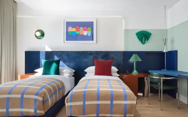 Kimpton Main Frankfurt by IHG