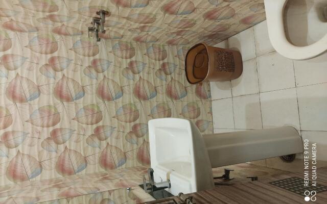 OYO 82106 Sl Guest House
