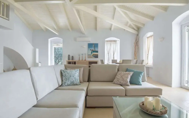 Villa in Peloponnese With Pool