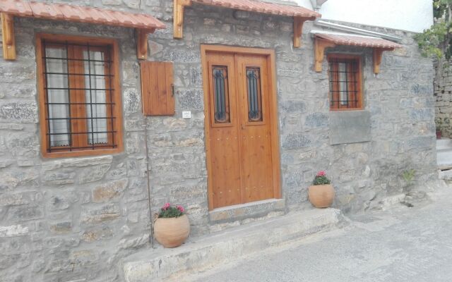 Sfirakis Traditional House