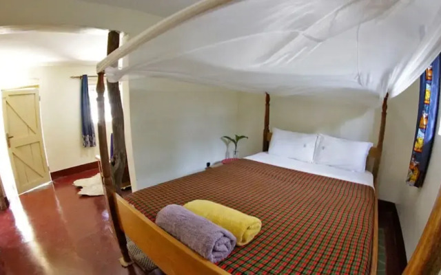 Kara-Tunga, Karamoja Safari Camp