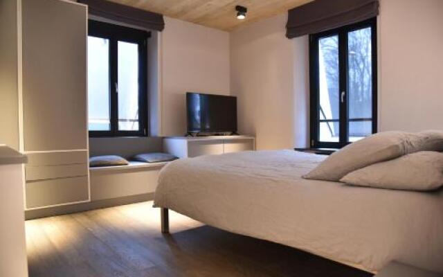 Luxaviation Crew Resort By Airfield