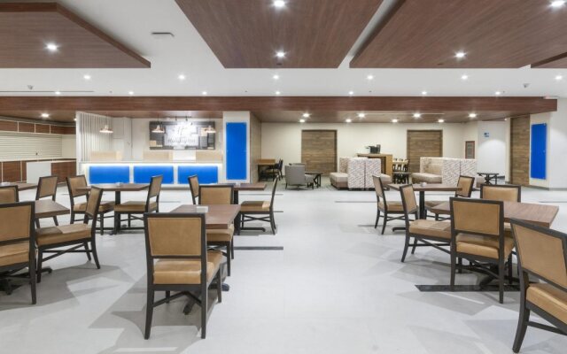 Holiday Inn Express Mexico Basilica by IHG