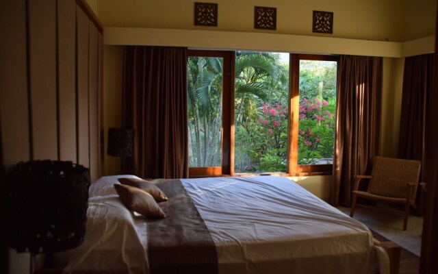 Lovina Villa Resort Puri Bulan