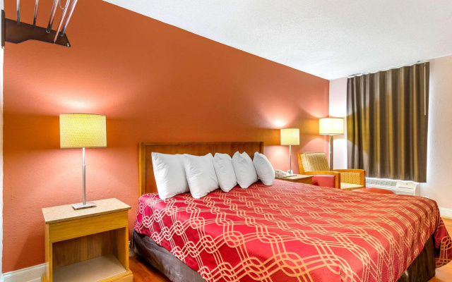 Econo Lodge Decatur - Atlanta East