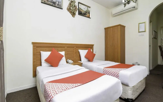 OYO 159 Sports Piaza Hotel