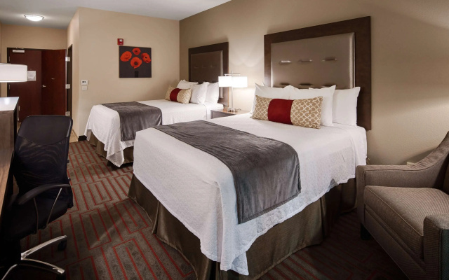Best Western Plus Stevens County Inn
