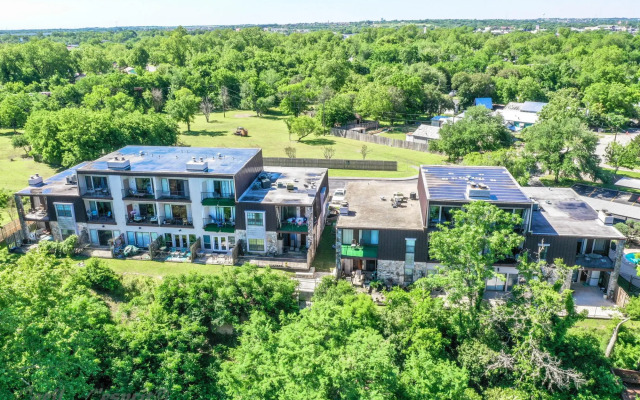 Seele Street River Retreat SS B11