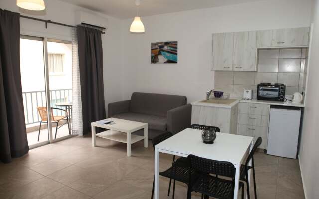 Polyxeni Hotel Apartments
