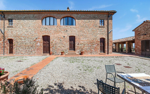 Typical Tuscan farmhouse with swimming pool and A/C