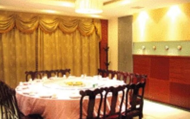 Guangzhou Wanlong International Apart Hotel