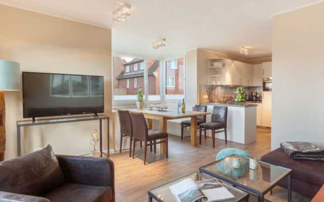 Dunenhuus Ost Modern Retreat