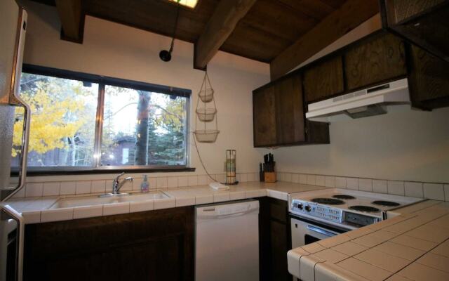 Mammoth S #135 2 Bedroom Condo