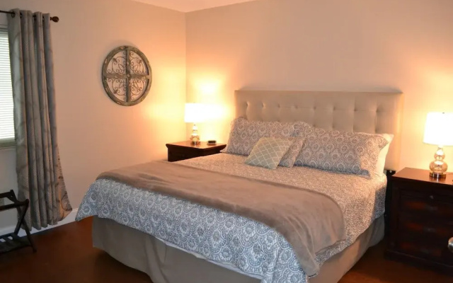 Attractive 504 2BD Condo with Private Balcony and Jacuzzi Tub by RedAwning