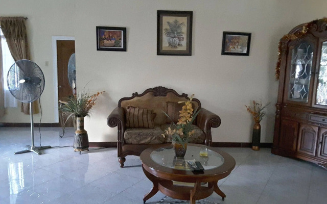 Cazwin Villa