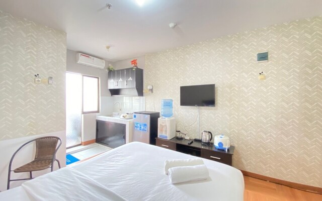 Stylish & Comfy Studio Apartment at Gateway Ahmad Yani Cicadas