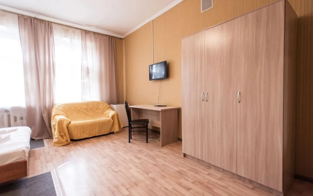 Retro Hotel Street Flash