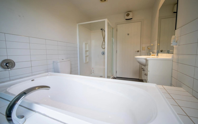 Southland Sounds - Te Anau Holiday Home