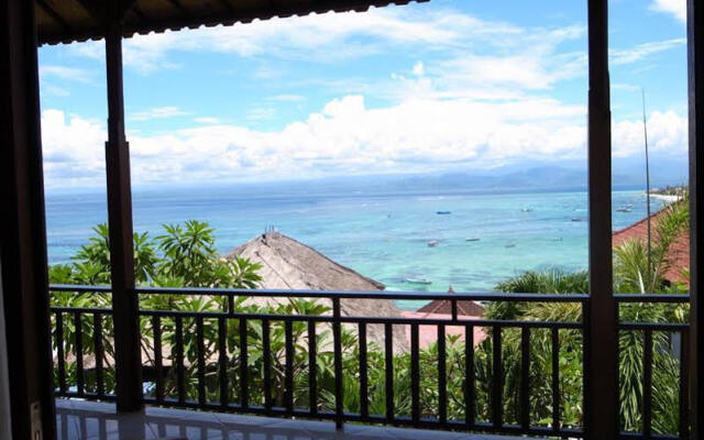 Lembongan Reef Bungalow