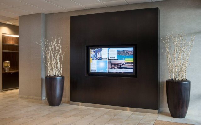 Courtyard by Marriott Richmond/Berkeley