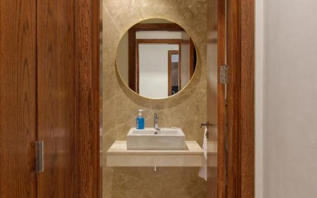 VESTA - Sheikh Zayed Residence