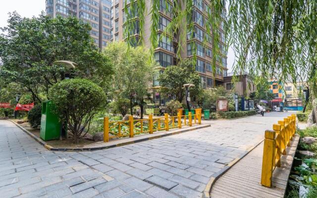 Zhengzhou Huiji·Province Sport Centre· Locals Apartment 00161400