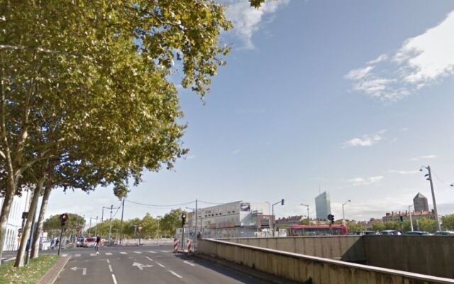 Honorê - Hôtel Pour Nomades Rêveurs - 3 Quai Gailleton