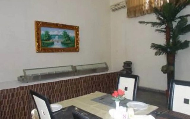 Francinesplace Hotel