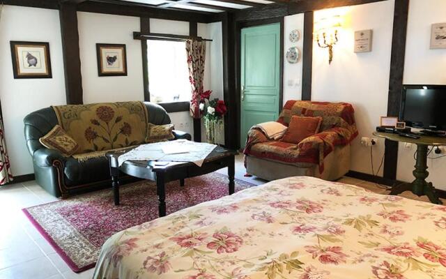 La Ferme Studio Apartments