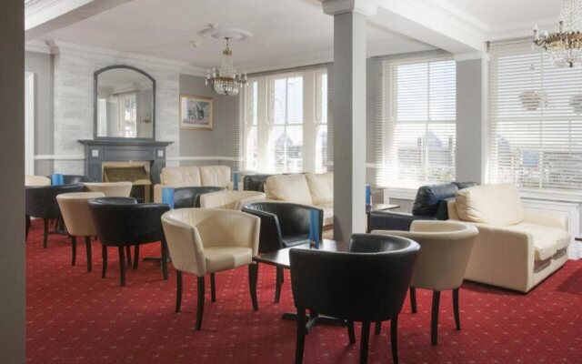 The Carlton Hotel