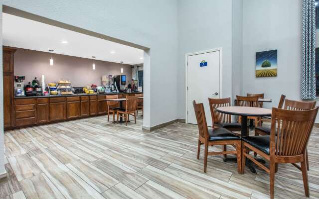 Days Inn by Wyndham Waco Near Downtown/University