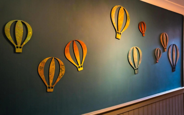 Almondsbury Inn & Lounge
