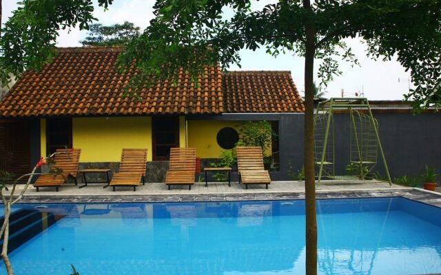 Nida Rooms Kaliurang 20 Pakem At Pakem Valley