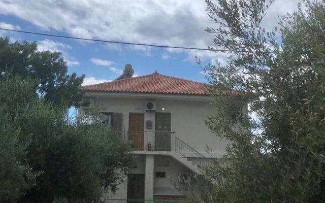 Cosy studio in Stoupa