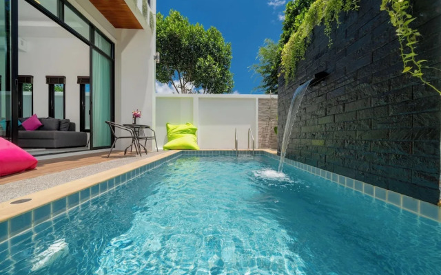 Sleek & Private Pool 2BR Villa Twiky