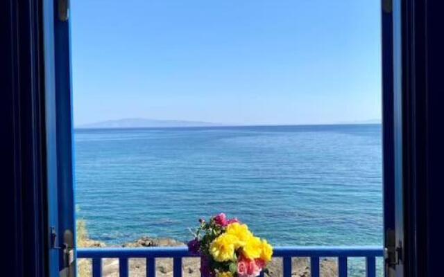 Cavos Studio by the sea