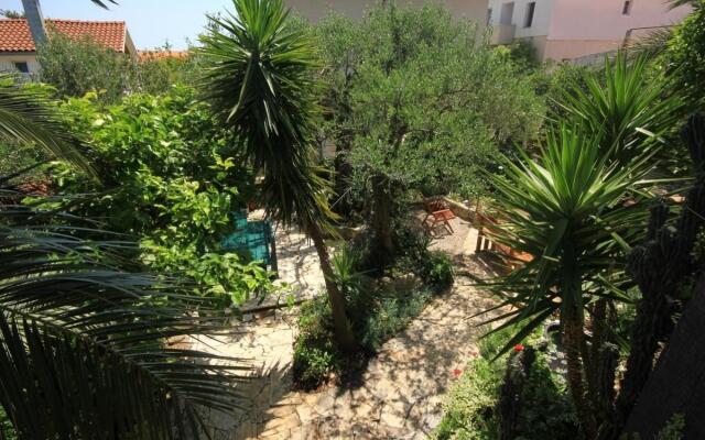 Tonka - 150m from the sea & parking - A2 B(4+1)