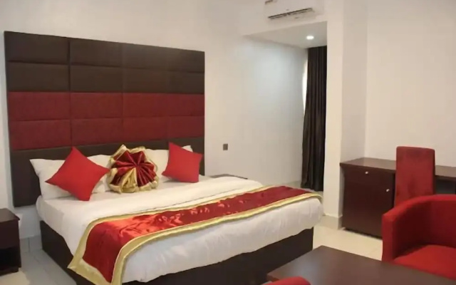 AM 2 PM Hotel and Suites