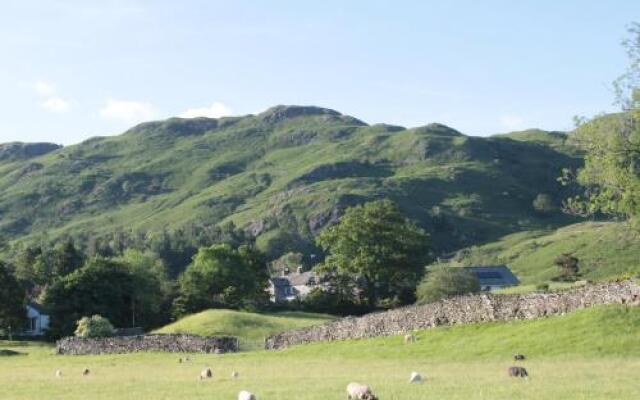 The Lakes B and B