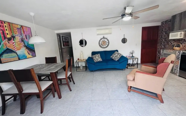 Meson del Capitan Apartments