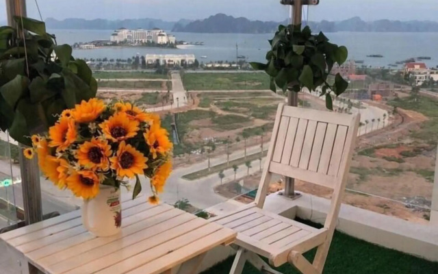 Zan- Newlife Halong Apartment