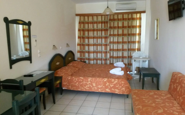 Zannis Hotel