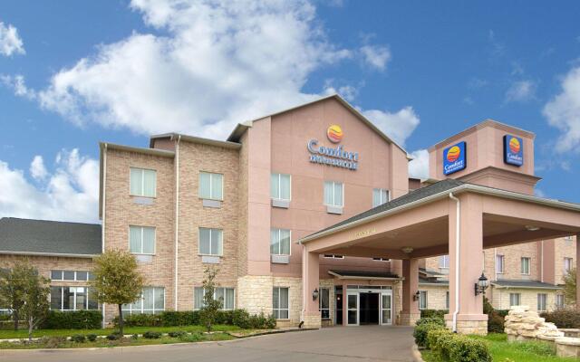 Comfort Inn & Suites Near Lake Lewisville