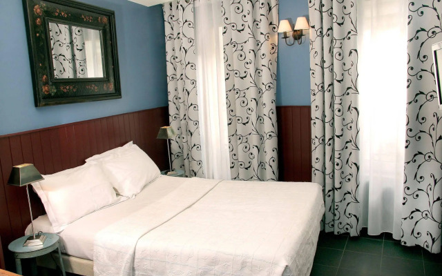The Walled off Hotel Paris