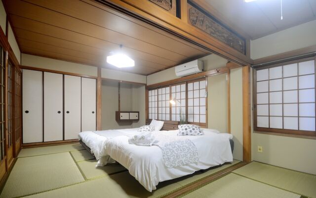 Samurai Apartment