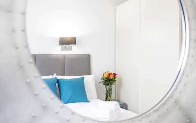 Royal Residence Charming 2 Bedroom - Talbot 3b