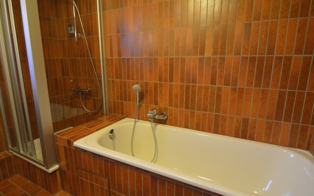 Cozy Holiday Home in Waimes With Terrace