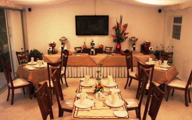 Suite Chico