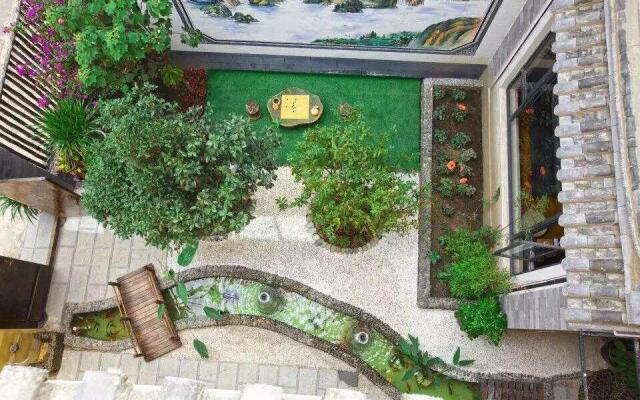 Ru Yi Ping An Hostel